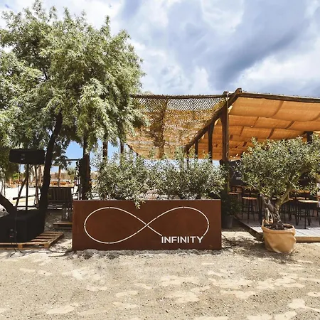 Nikola Infinity Apartmán *