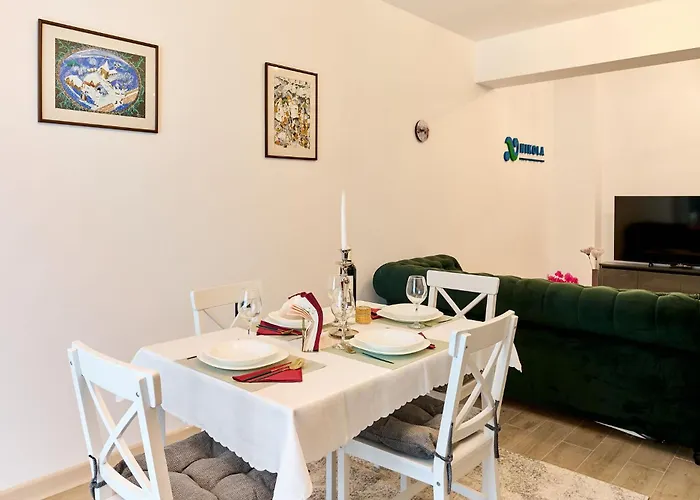 Nikola Infinity Apartament *